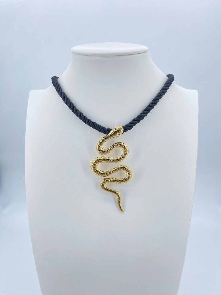 Collana serpe d'oro
