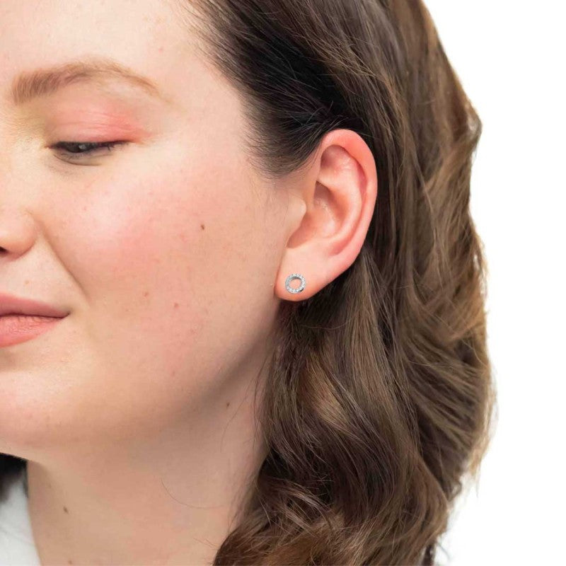 Orecchino Marlù a lobo cerchio 0,8cm con zirconi bianchi