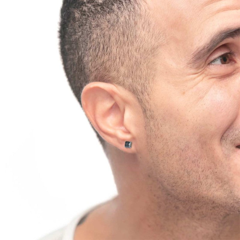 Orecchino Marlù a lobo con zircone nero quadrato 0,7mm